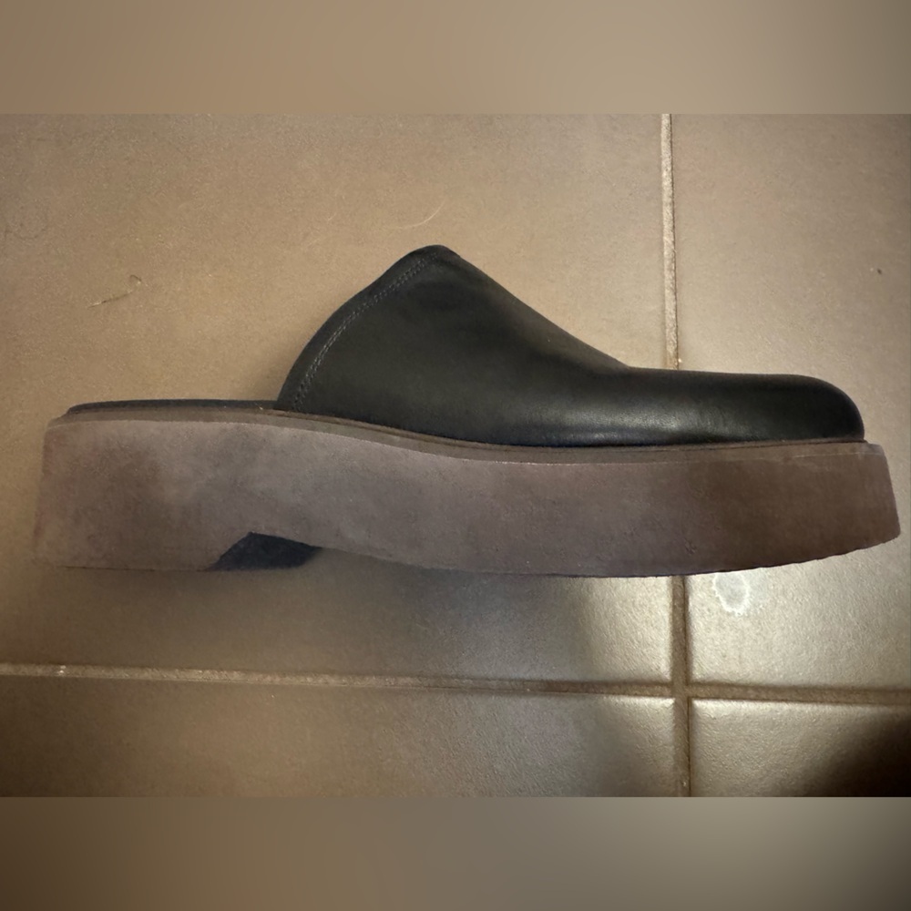 VINCE ANTON Black Leather Platform Mules Women’s SZ 8.5 - Picture 13 of 17
